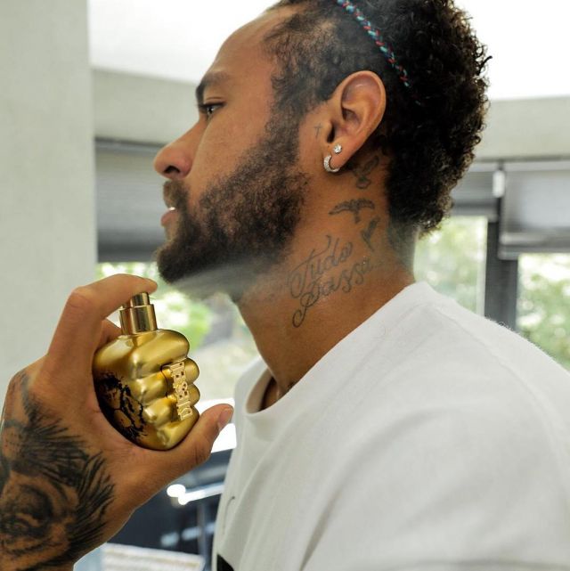 Le parfum Diesel utilisé par Neymar sur son compte Instagram @neymarjr 