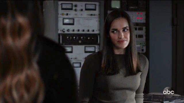 Sweater worn by Jemma Simmons (Elizabeth Henstridge) in Marvel's Agents of S.H.I.E.L.D. (Season 7 Episode 10)