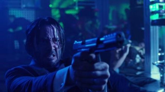 The replica of the pistol HK P30L used by John Wick (Keanu Reeves) in John Wick 2