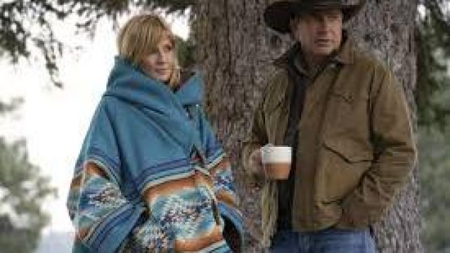 Kelly Reilly Yellowstone Season 03 Wool Blend Beth Dutton Blue Hooded Coat Women