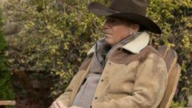 Ralph Lauren Double RL Shearling jacket worn by John Dutton (Kevin Costner) in Yellowstone TV series (S03E05)