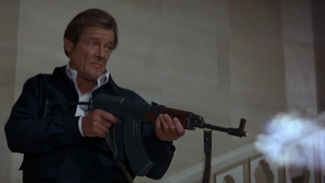 Harrington Veste portée par James Bond (Roger Moore) dans Octopussy