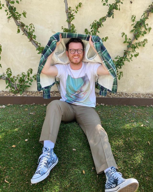 Converse Chuck Taylor All Star Tie-Dye High Top Sneaker worn by Sam Fischer on the Instagram account @samfischer