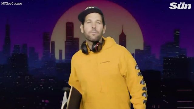 Yellow hoodie of Paul Rudd in Cringe Cuomo covid campaign - Paul Rudd ask millennials to 'mask up'