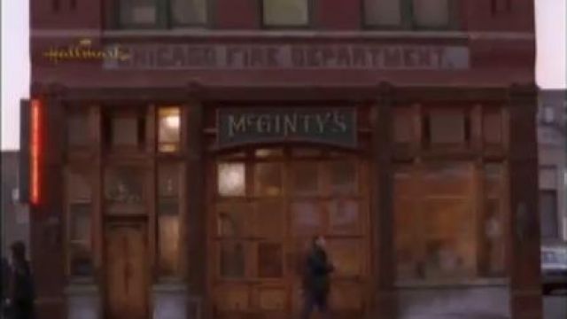 McGinty's, the bar where Gary Hobson (Kyle Chandler) worked in Early Edition