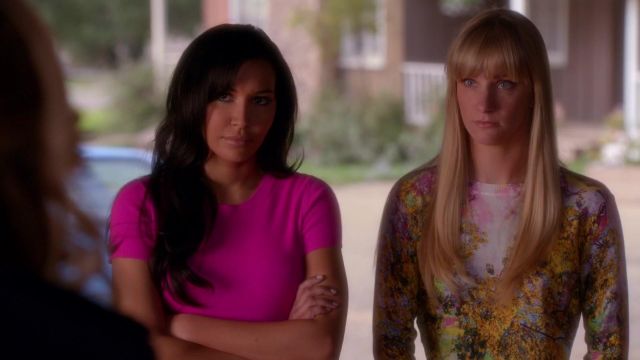 Tee shirt worn by brita (Heather Morris) in Glee (S06E08)