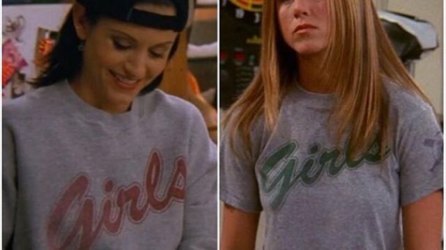 Sweatshirt of Monica Geller (Courteney Cox) in Friends