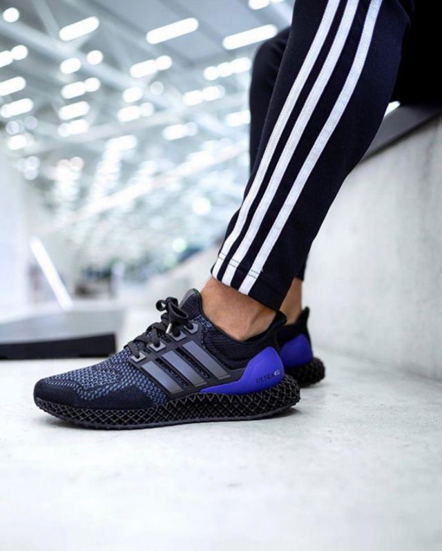 Adidas Ultra4D Black Purple sur le compte Instagram de @stockxsneakers