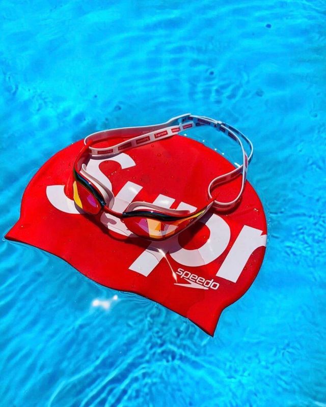 Supreme Speedo Swim Goggles White on the account Instagram of @stockxstreetwear