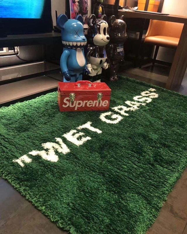 Virgil Abloh X Ikea Markerad Quot Wet Grass Quot Rug 195x132 Cm Green Condition New Ticker Vgl Ximowgn 100 Authentic On The Instagram Account Of Stockxcollectibles Spotern