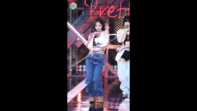 Censored jeans of Jennie Kim of BLACKPINK in Pretty Savage performance at MBC Show!Music Core 201010