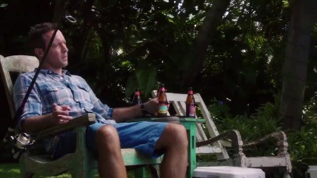 The shirt of Steve McGarrett (Alex O&#39;Loughlin) in Hawaii 5-0 (S05E06)