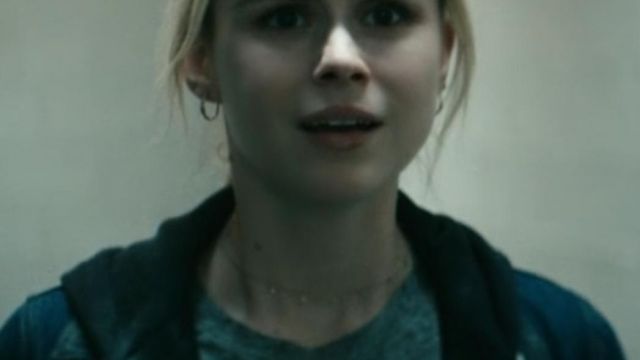 Choker Necklace of Annie January (Erin Moriarty) in The Boys TV show wardrobe (Season 2 Episode 7)