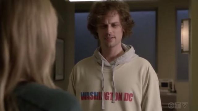 Washington DC t-shirt porté par le Dr Spencer Reid (Matthew Gray Gubler) dans Esprits Criminels (Saison 15 Épisode 4)