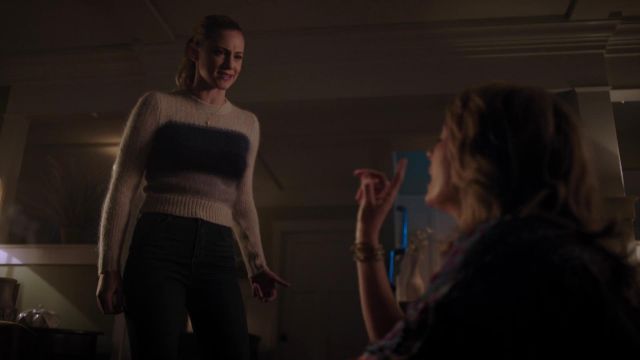Sweater worn by Betty Cooper (Lili Reinhart) in Riverdale (S03E10)