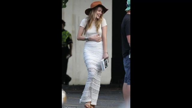 Jupe portée par Amber Heard dans Amber Heard Fashion style
