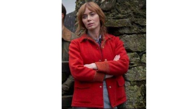 Veste en laine mélangée rouge de Rosemary (Emily Blunt) dans Wild Mountain Thyme