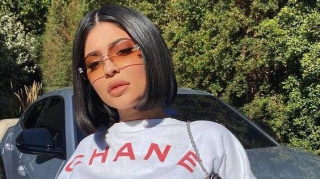 Tinted Y2K shades as seen on Kylie Jenner 