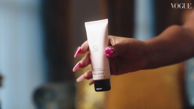 Giorgio Armani Si Moisturizing Perfumed Body Lotion 2.5 oz owned by Stefflon Don in the YouTube video Stefflon Don: In The Bag | Episode 34 | British Vogue