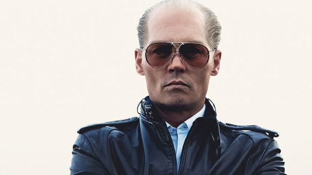 Les lunettes de soleil Porsche Design portées par James 'Whitey' Bulger (Johnny Depp) dans le film Strictly Criminal 