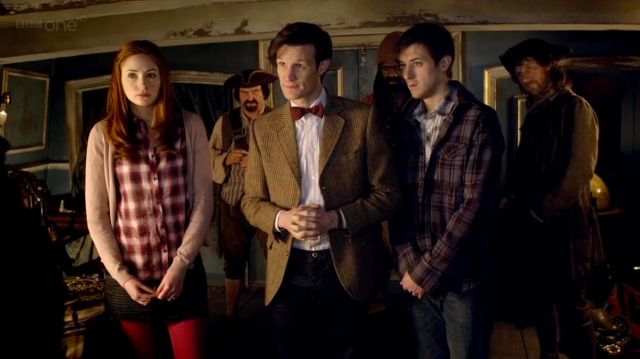 Chemise à carreaux rose d&#39;Amy Pond (Karen Gillan) dans Doctor Who (S06E03)