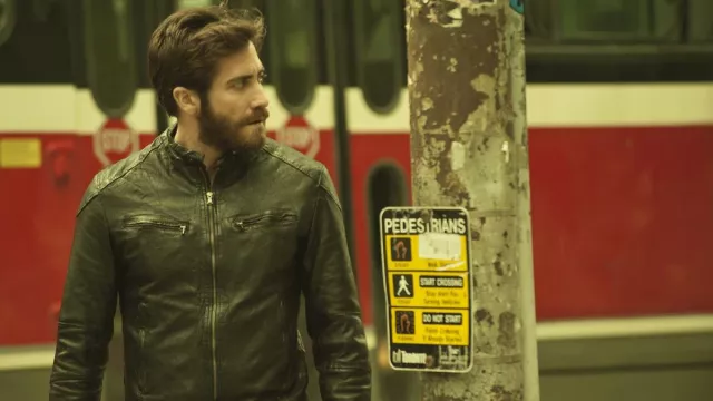 jake gyllenhaal leather jacket