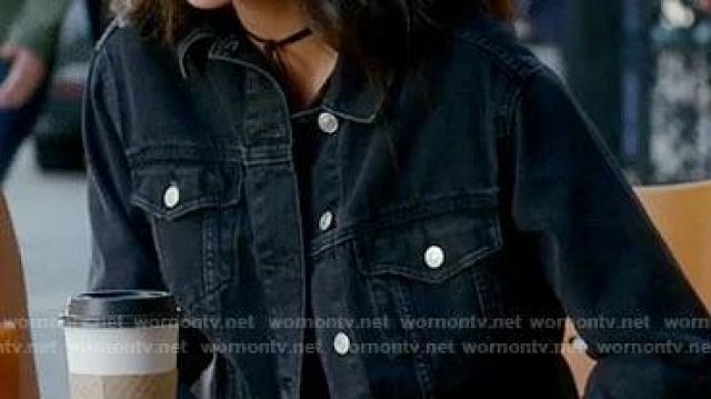 Veste en jean noire de Emily Fields (Shay Mitchell) dans Pretty Little Liars (S07E13)