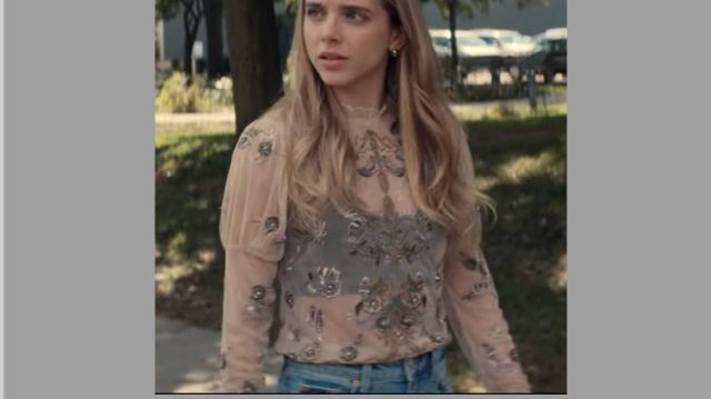 Embroidered Top of Bette Whitlaw (Casimere Jollette) in Tiny Pretty Things (S01E04)