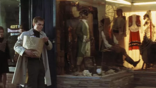 Le manteau trench porté par Frank Abagnale Jr. (Leonardo DiCaprio) dans le film Arrête-moi si tu peux