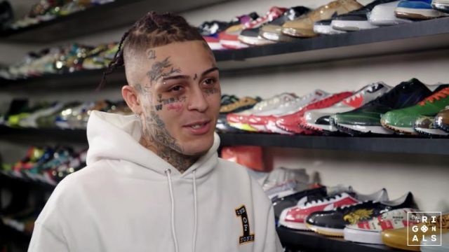 White hoodie worn by Lil Skies in Lil Skies Goes Sneaker Shop­ping With Com­plex video