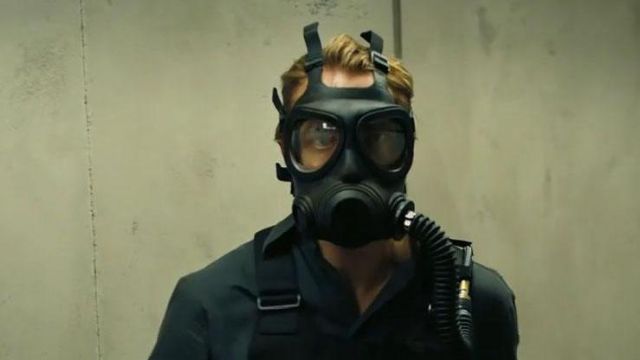Gas Mask of Neil (Robert Pattinson) in Tenet