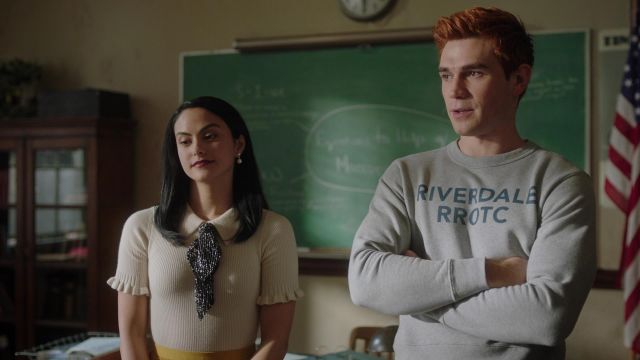 Top worn by Veronica Lodge (Camila Mendes) in the series Riverdale (S05E06)
