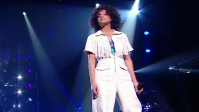 The white fringed trouser suit worn by Kay on The Voice