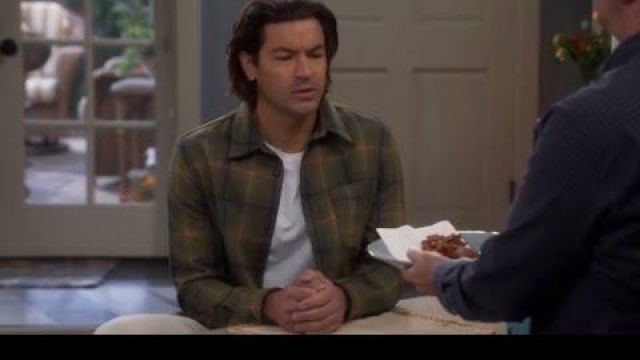 Chemise porté par (Jordan Masterson) dans Last Man Standing (S09E17)