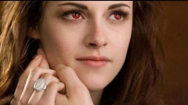 Bague de mariage de Bella Swan (Kristen Stewart) dans The Twilight Saga: Breaking Dawn - Part 2