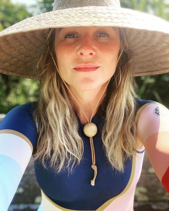 Swimsuit worn by Jessica Capshaw on a post Instagram @jessicacapshaw