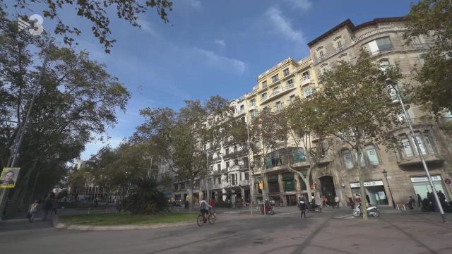 Passeig de gracia of Vin Diesel in Passeig de Gràcia, l'escenari burgès - Sense Ficció
