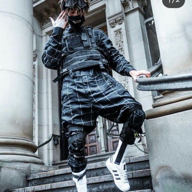 The plaid jacket worn by Scarlxrd on a post Instagram of @Stevens_l