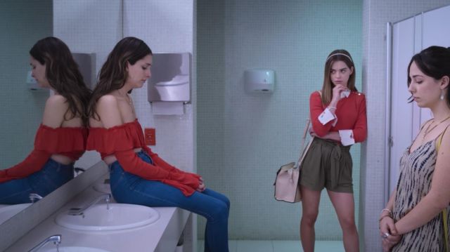 Red Ruffle Crop Top in red worn by Isabela (Zión Moreno) in Control Z (S01E01)