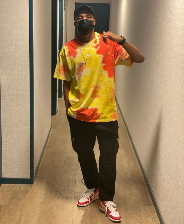 Le t-shirt tie and dye Nike porté par Kylian Mbappé sur son compte Instagram @k.mbappe