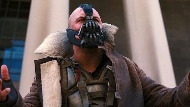 Mask worn by Bane (Tom Hardy) as seen in The Dark Knight Rises movie