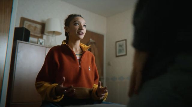 The polar fleece Blake Lucy and Yak worn by Ola Nyman (Patricia Allison) in the series Sex Education (S03E01)