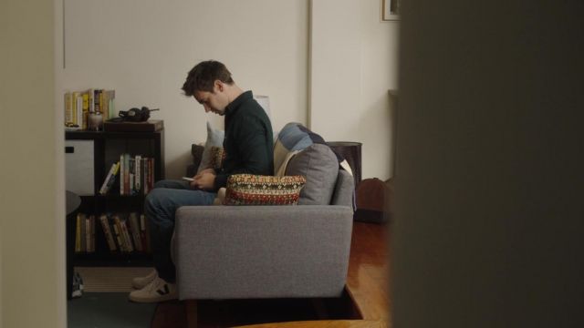 Veja white sneakers worn by Cary Dubek (Drew Tarver) as seen in The Other Two TV series (S02E03)