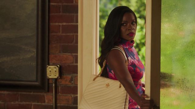 Tory Burch Kira Chevron Quilted Leather Tote worn by Leah Franklin-Dupont (Nadine Ellis) as seen in Our Kind of People Tv series wardrobe (S01E03)