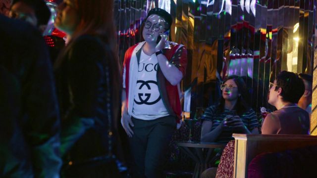 Gucci Oversize T-shirt worn by Edmund (Bowen Yang) as seen in Awkwafina is Nora From Queens TV series wardrobe (Season 2 Episode 9)