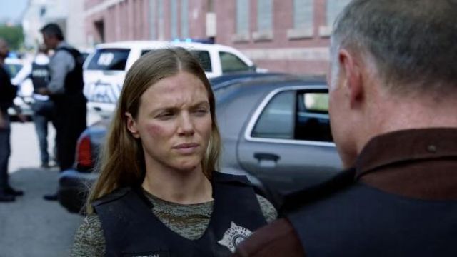 Rag & Bone The Burnout T-Shirt worn by Hailey Upton (Tracy Spiridakos) as seen in Chicago P.D. TV series outfits (Season 9 Episode 4)
