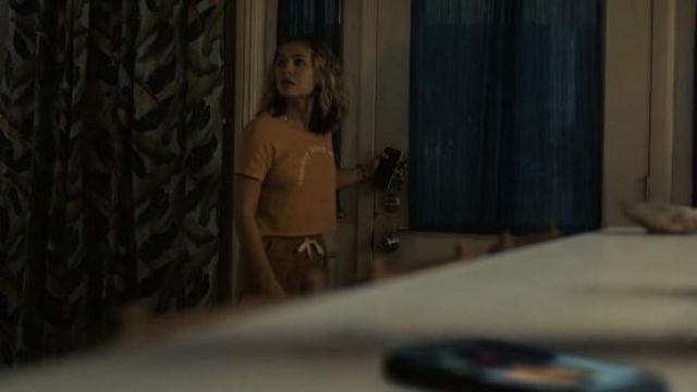 Billabong Sunday Kind of Love Tee worn by Allison (Madison Iseman) as seen in I Know What You Did Last Summer TV show wardrobe (Season 1 Episode 3)