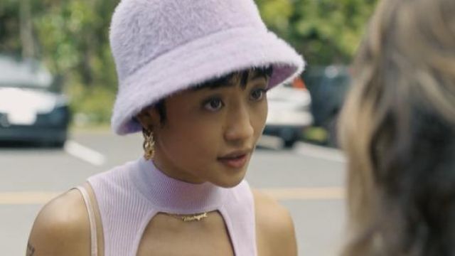 Iets Fans Fluffy Bucket Hat worn by Margot (Brianne Tju) as seen in I Know What You Did Last Summer TV show (S01E03)