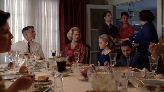 Rose print dress with removable jacket by Ben Barrack's collection for Bonwit Teller worn by Betty Francis (January Jones) as seen in Mad Men (S04E01)