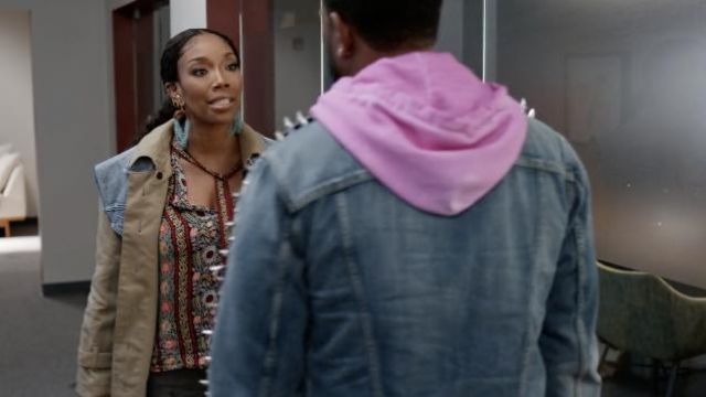 Proenza Schouler Belted Trench With Denim Vest Coat worn by Naomi (Brandy) as seen in Queens TV series outfits (S01E02)